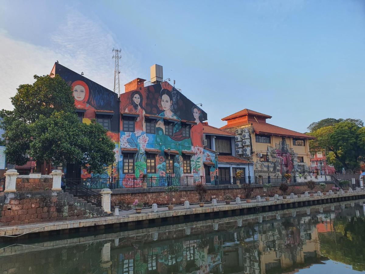 "Cloth Art Homestay" 4 Min Walk To Car Free Zone By Shine Stay Malacca Exteriér fotografie